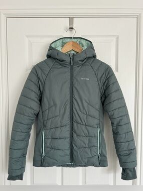 Girls Quechua Lightweight Puffer Jacket (Ages 8-9)